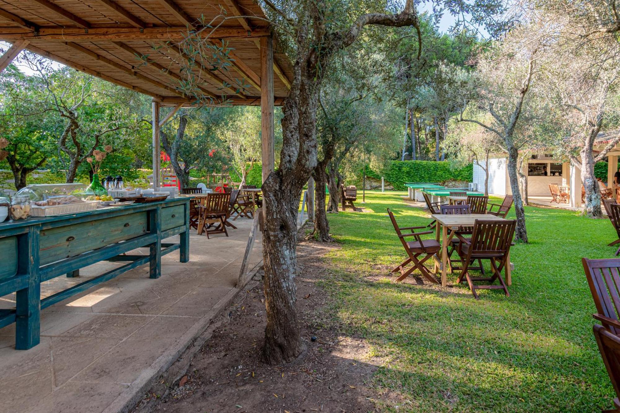 Bio Agriturismo Salos Alimini Exterior foto
